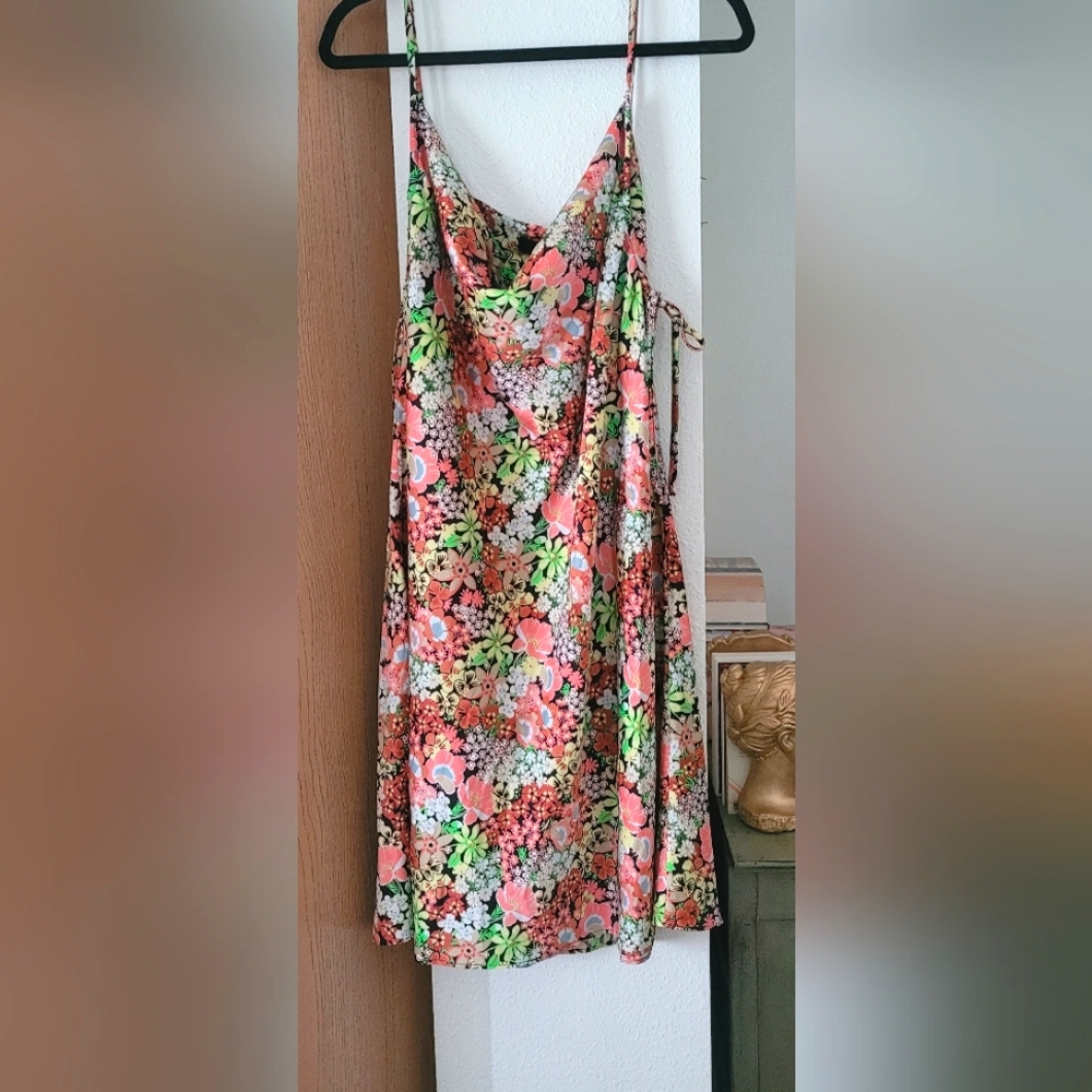 Size 3x Forever21 floral satin slip dress